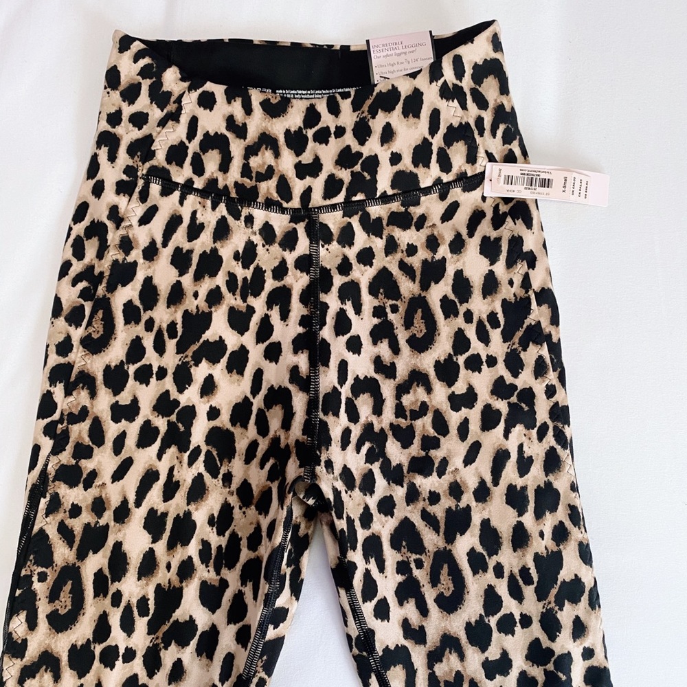 Victoria’s Secret Leopard Print Leggings